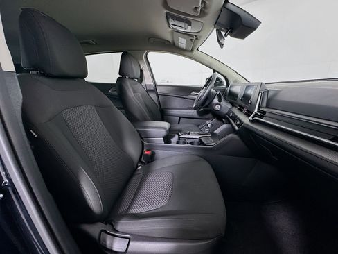 Used 2025 Kia Sportage LX AWD/4WD image 29