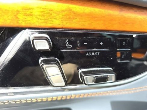 Used 2022 Jeep Grand Wagoneer Series II w/ Premium Group II image 27