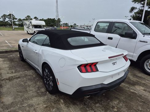 Used 2024 Ford Mustang GT Premium w/ GT Performance Package RWD image 4