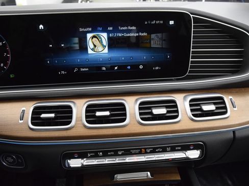 Certified 2022 Mercedes-Benz GLE 450 4MATIC image 26