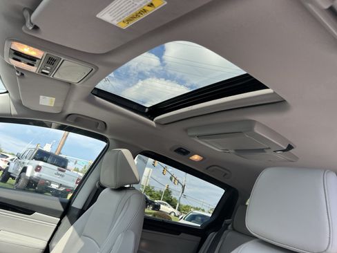 Used 2024 Honda Odyssey Touring image 24