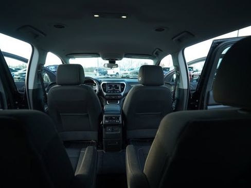 Used 2023 GMC Acadia SLE w/ Driver Convenience Package image 23