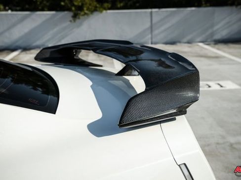 Used 2014 Nissan GT-R Premium image 35