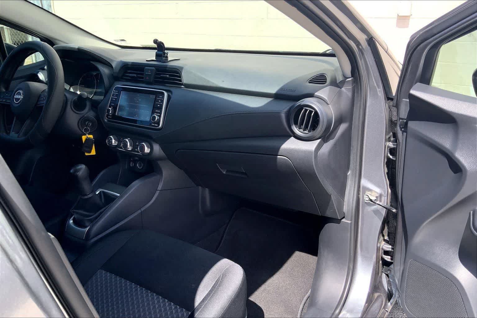 Used 2024 Nissan Versa S FWD image 23
