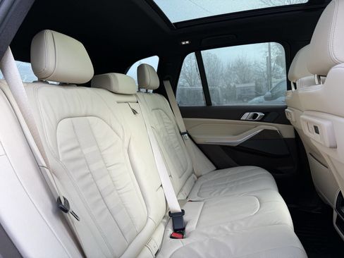 Used 2019 BMW X5 xDrive40i image 14