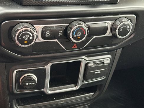 Used 2019 Jeep Wrangler Unlimited Sport AWD/4WD image 20