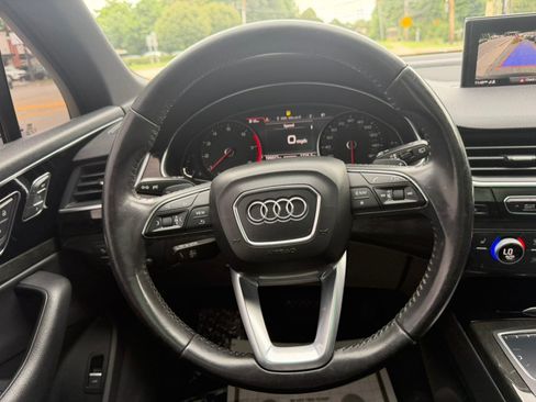 Used 2017 Audi Q7 3.0T Premium AWD/4WD image 30