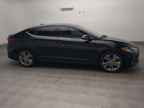 Used 2018 Hyundai Elantra Limited FWD image 11