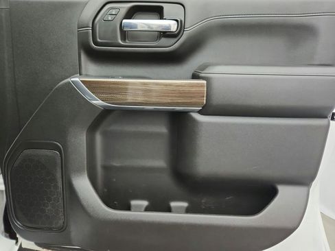 Used 2023 Chevrolet Silverado 2500 LT image 21