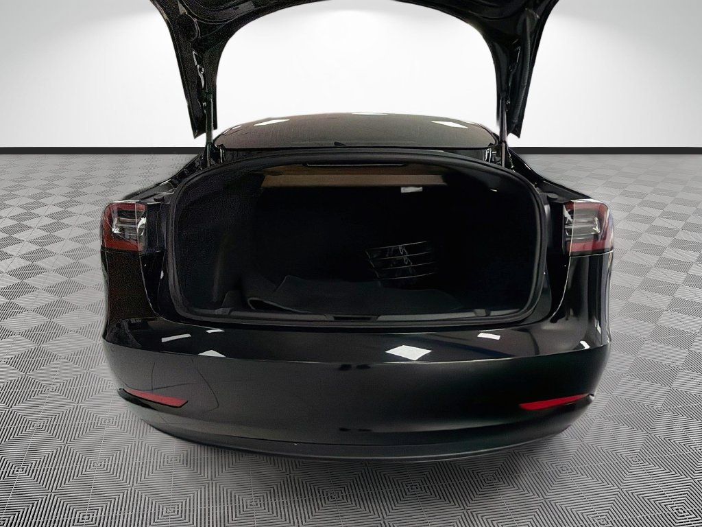 Used 2018 Tesla Model 3 Mid Range RWD image 45