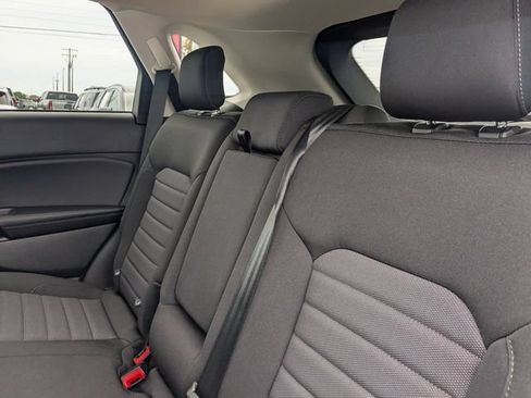 Used 2024 Ford Edge SE AWD/4WD image 27
