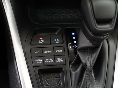 Used 2023 Toyota RAV4 LE image 42