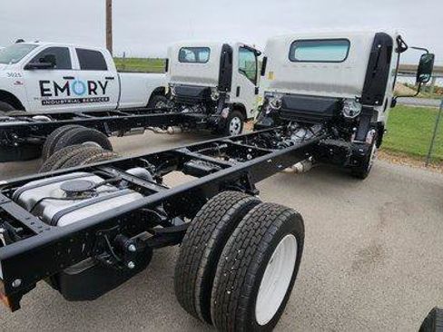 New 2024 Chevrolet Low Cab Forward image 4