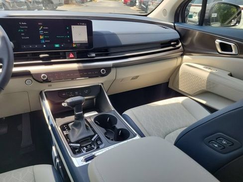 New 2026 Kia Carnival SX FWD image 12