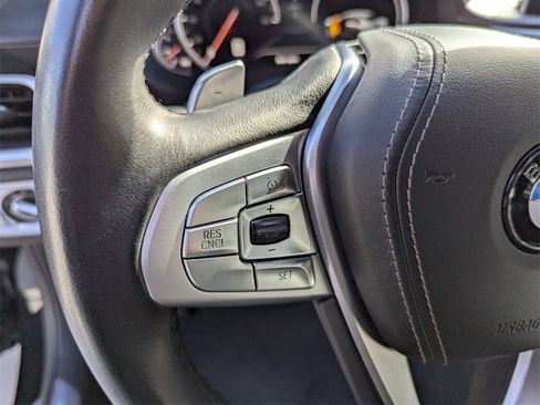 Used 2019 BMW 740i image 26