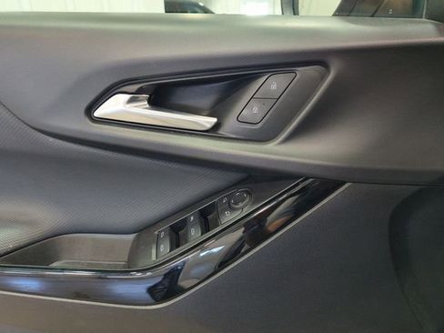 Used 2025 Chevrolet Equinox LT w/ Safety and Technology Package AWD/4WD image 13