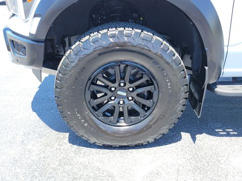 Certified 2025 Ford F150 Raptor AWD/4WD image 5