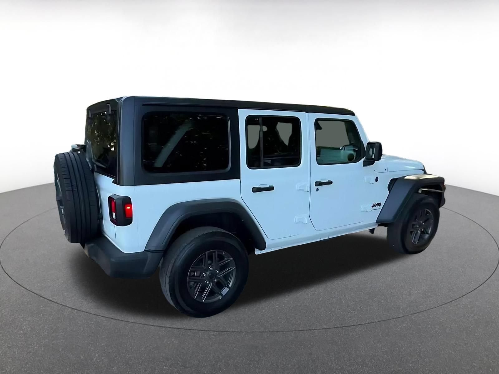 Used 2025 Jeep Wrangler Unlimited Sport AWD/4WD image 14
