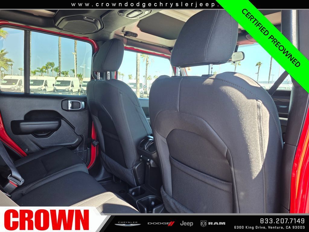 Certified 2022 Jeep Gladiator Sport AWD/4WD image 15