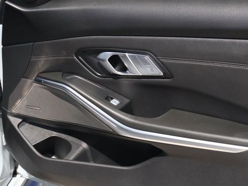 Used 2026 BMW M3 Competition w/ Executive Package image 18