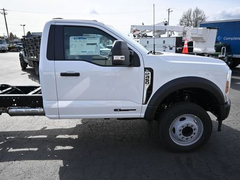 New 2024 Ford F450 XL image 9