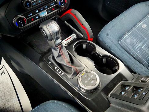 Used 2025 Ford Bronco Heritage Edition image 16