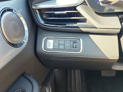 New 2026 Buick Enclave Avenir w/ Super Cruise Package image 19