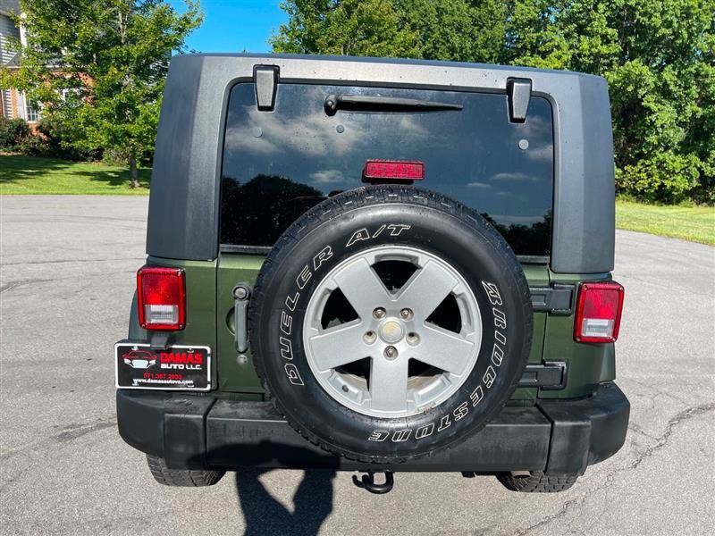 Used 2007 Jeep Wrangler Sahara w/ Dual Top Group AWD/4WD image 78