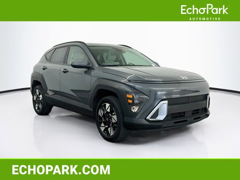 Used 2025 Hyundai Kona SEL AWD/4WD image 1