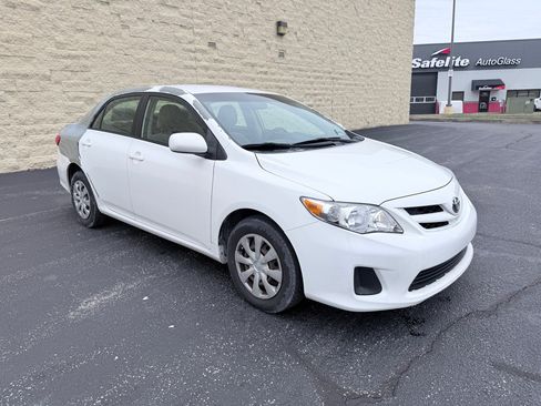 Used 2011 Toyota Corolla image 7