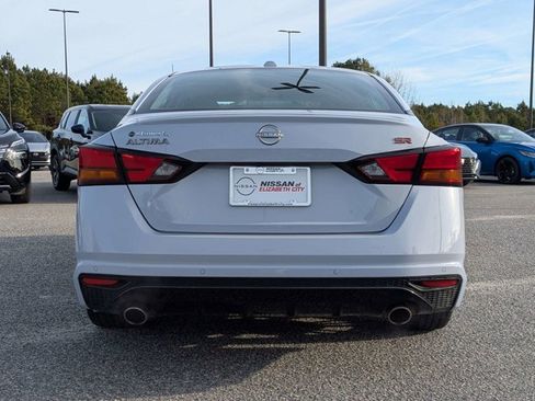 Used 2024 Nissan Altima 2.5 SR image 5