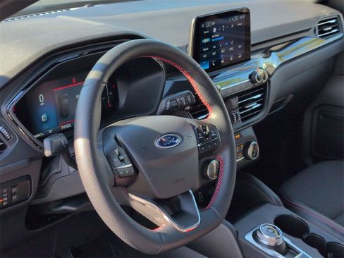 Used 2025 Ford Escape ST-Line image 15