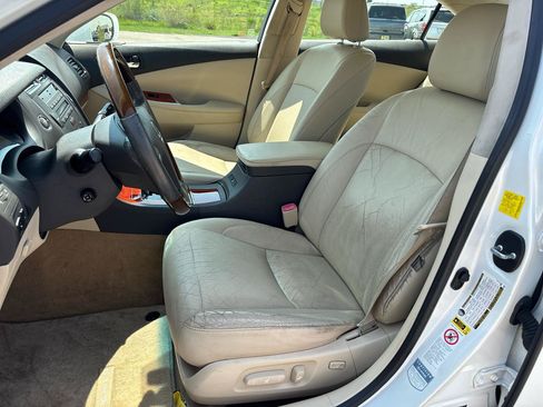 Used 2010 Lexus ES 350 FWD image 16