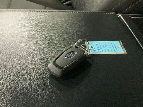 Certified 2022 Ford F150 XLT w/ Equipment Group 302A High image 12