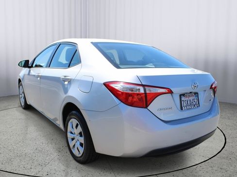 Used 2016 Toyota Corolla LE image 6