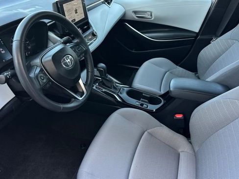 Used 2025 Toyota Corolla SE image 11