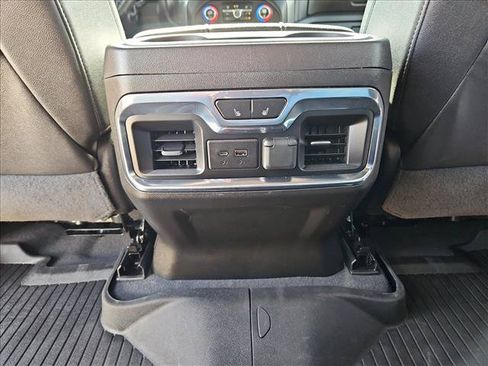 Used 2023 Chevrolet Silverado 2500 LTZ AWD/4WD image 17