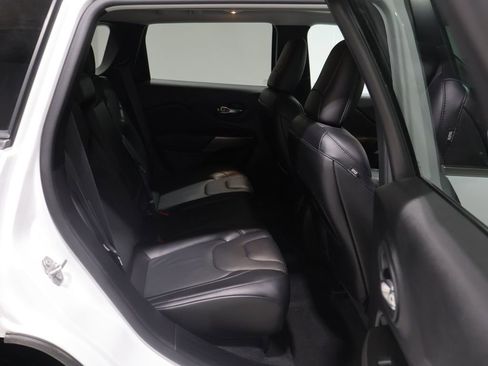 Used 2021 Jeep Cherokee Limited AWD/4WD image 20