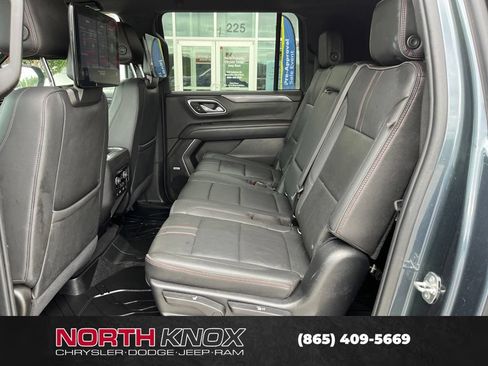 Used 2021 Chevrolet Suburban RST w/ Luxury Package AWD/4WD image 12