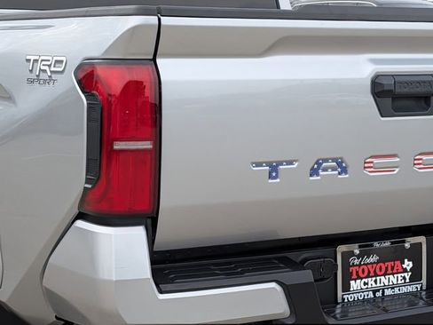 Used 2024 Toyota Tacoma TRD Sport RWD image 7