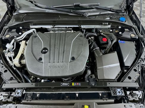 Used 2024 Volvo S60 B5 Plus image 33