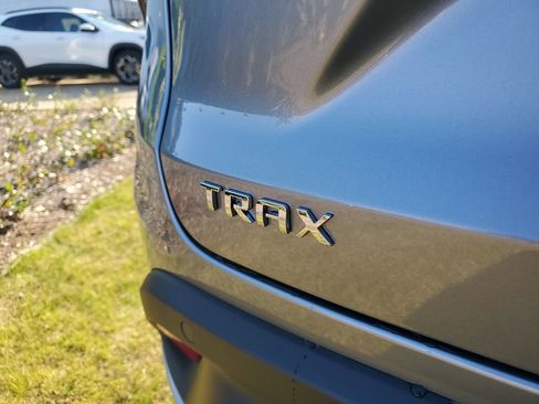 New 2026 Chevrolet Trax LT w/ Driver Confidence Package image 7