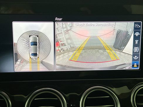 Used 2019 Mercedes-Benz E 300 image 27