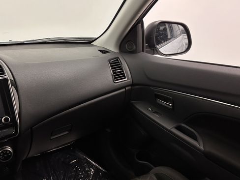 Used 2023 Mitsubishi Outlander Sport LE image 27