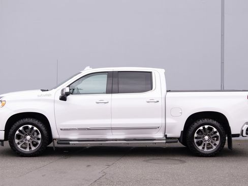 Used 2023 Chevrolet Silverado 1500 High Country w/ Technology Package image 30