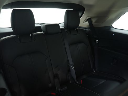 Certified 2024 MAZDA CX-90 3.3 Turbo w/ Premium Package image 13