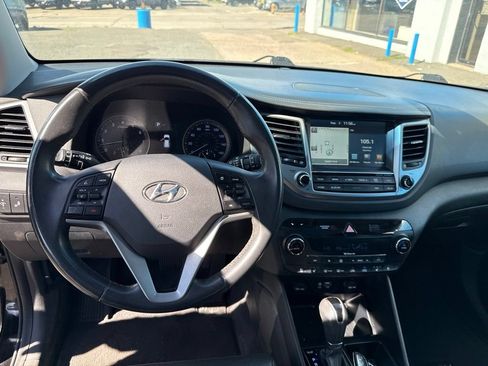 Used 2016 Hyundai Tucson Limited w/ Option Group 03 AWD/4WD image 21