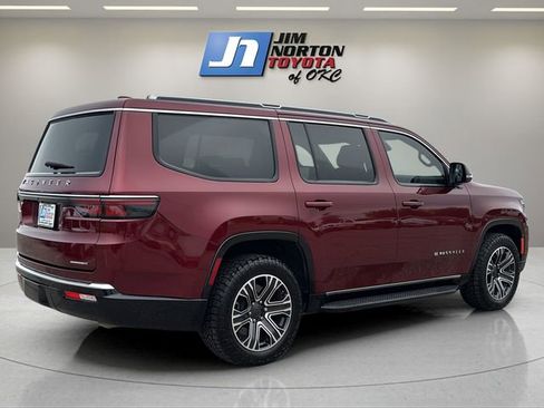Used 2022 Jeep Wagoneer Series III RWD image 5