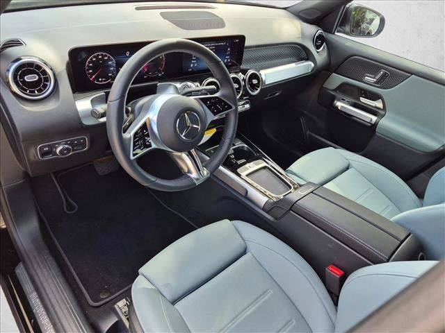 Used 2026 Mercedes-Benz GLB 250 image 8