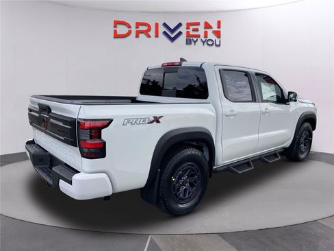 New 2026 Nissan Frontier Pro-X w/ Pro-X Convenience Package RWD image 5